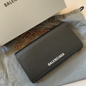 ❌SOLD❌Balenciaga Wallet on Chain Ville